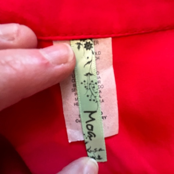 ~MOA~ Elegant Red Women's Top - Picture 6 of 6